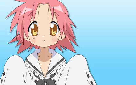 HD PC desktop wallpaper of Akira Kogami from Lucky Star: pink-haired anime girl in a white sailor uniform with golden eyes on a blue gradient background.