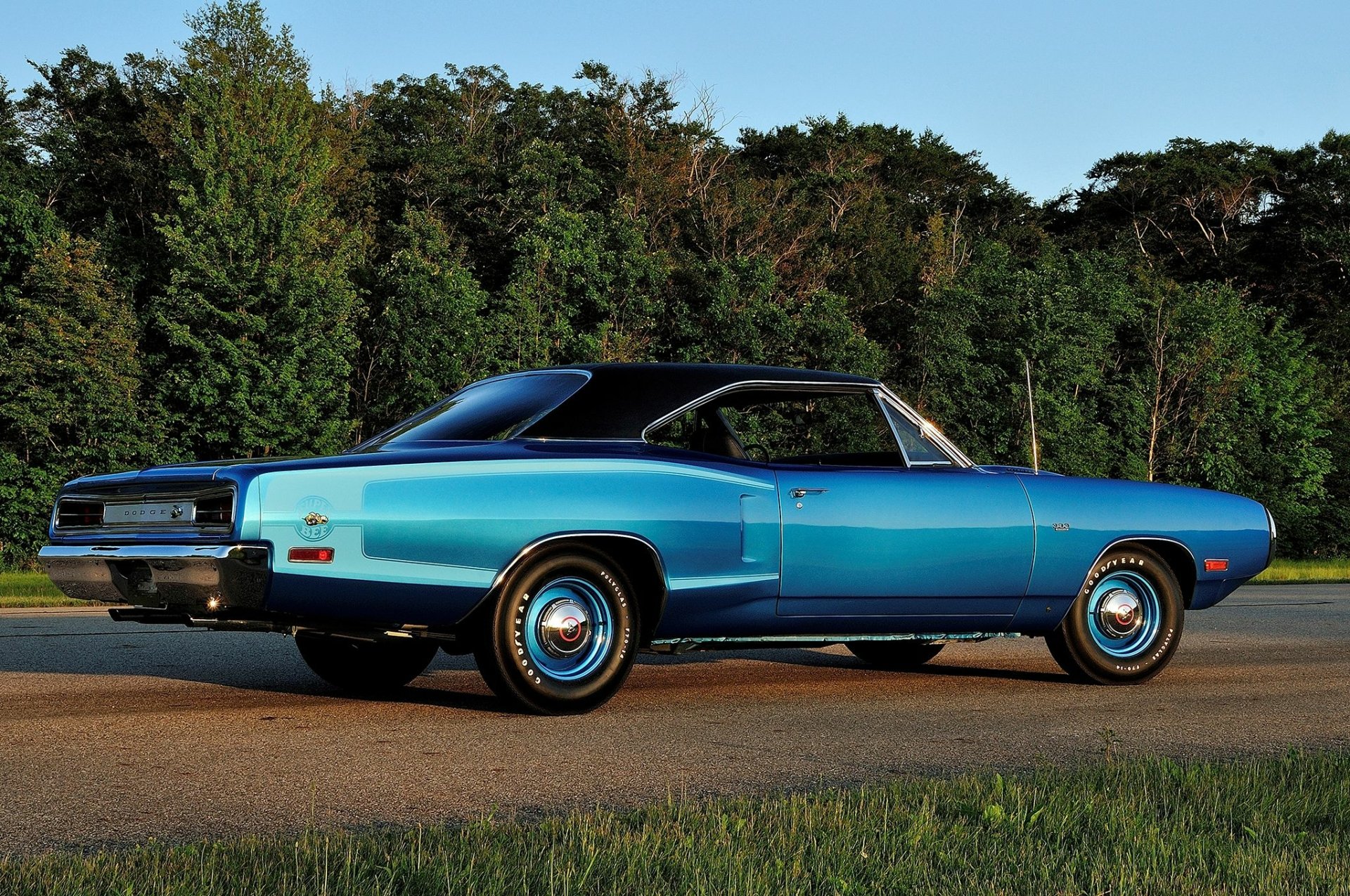 Download Dodge Coronet Super Bee Hardtop Coupe Vehicle Dodge Coronet HD Wallpaper
