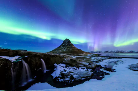  Winter Night in Iceland