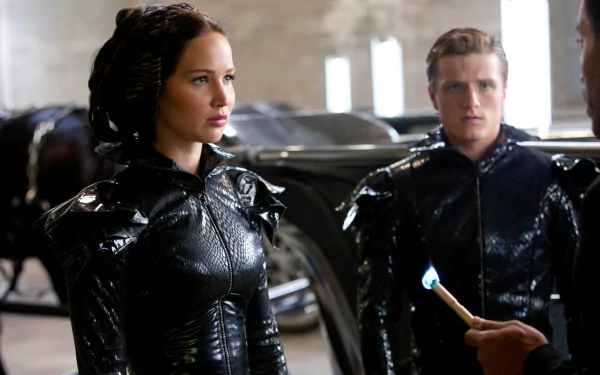 Lenny Kravitz Cinna (The Hunger Games) Josh Hutcherson Peeta Mellark Jennifer Lawrence Katniss Everdeen movie The Hunger Games HD Desktop Wallpaper | Background Image