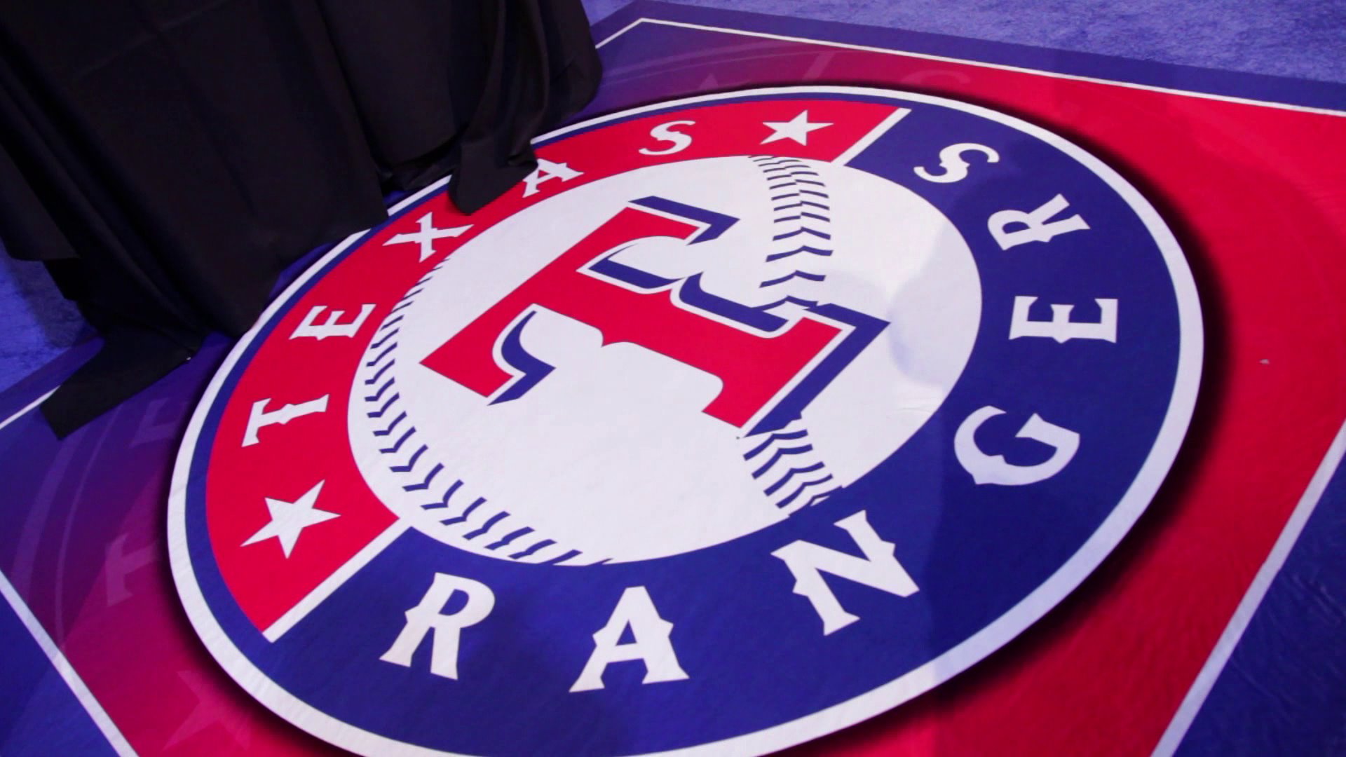 HD Wallpaper featuring the Texas Rangers logo as a vibrant desktop background.