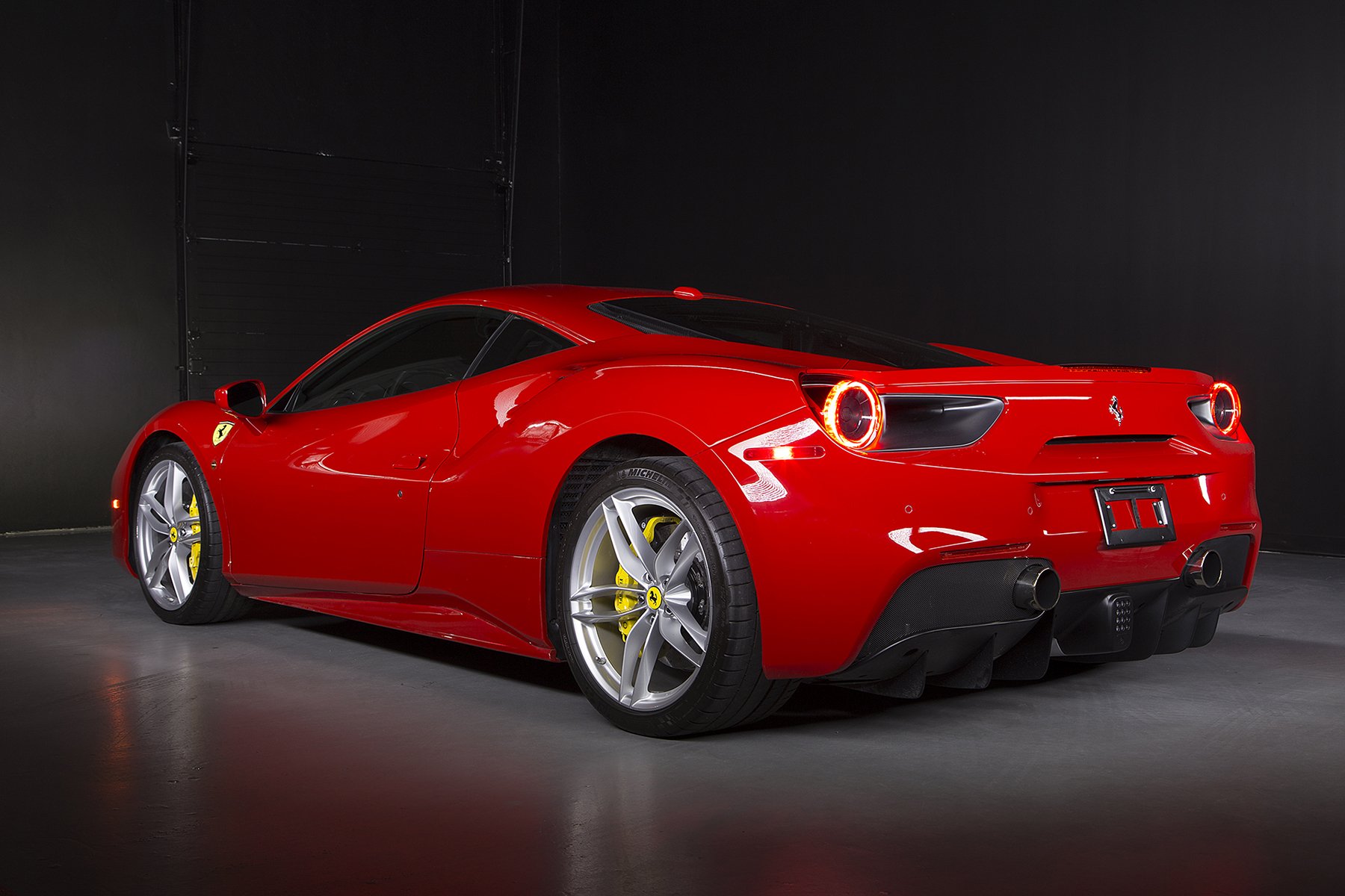 Download Supercar Ferrari 488 GTB Vehicle Ferrari 488 Wallpaper