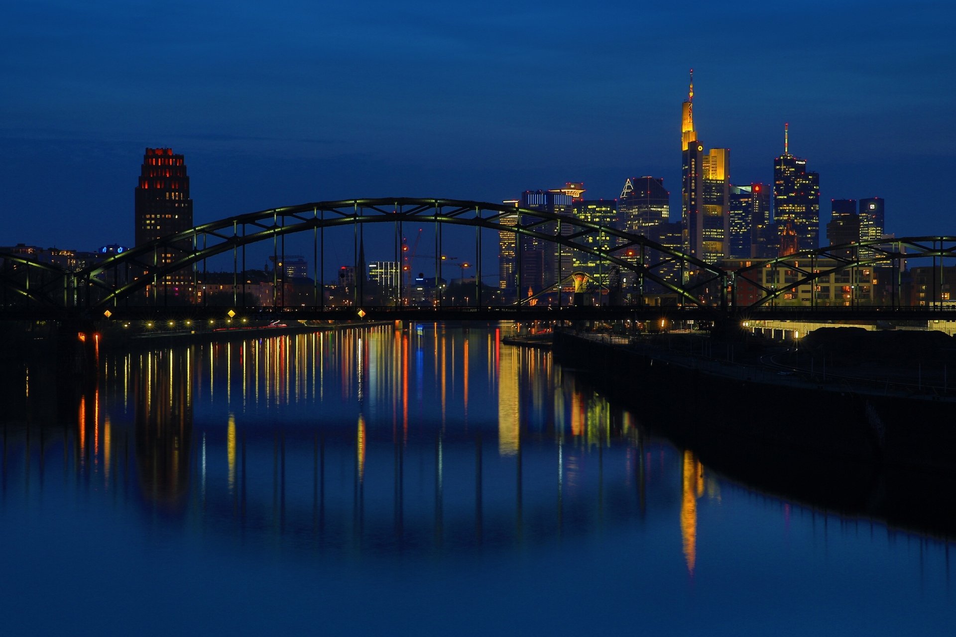 Frankfurt HD Wallpaper | Background Image | 2560x1707