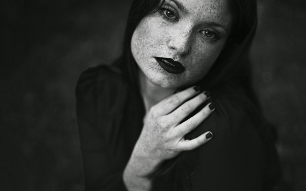 Women Model Black & White Lipstick Freckles HD Wallpaper | Background Image