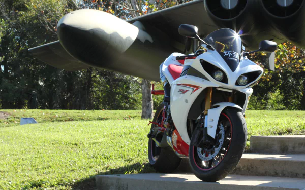 motorcycle Yamaha vehicle Yamaha YZF-R1 HD Desktop Wallpaper | Background Image