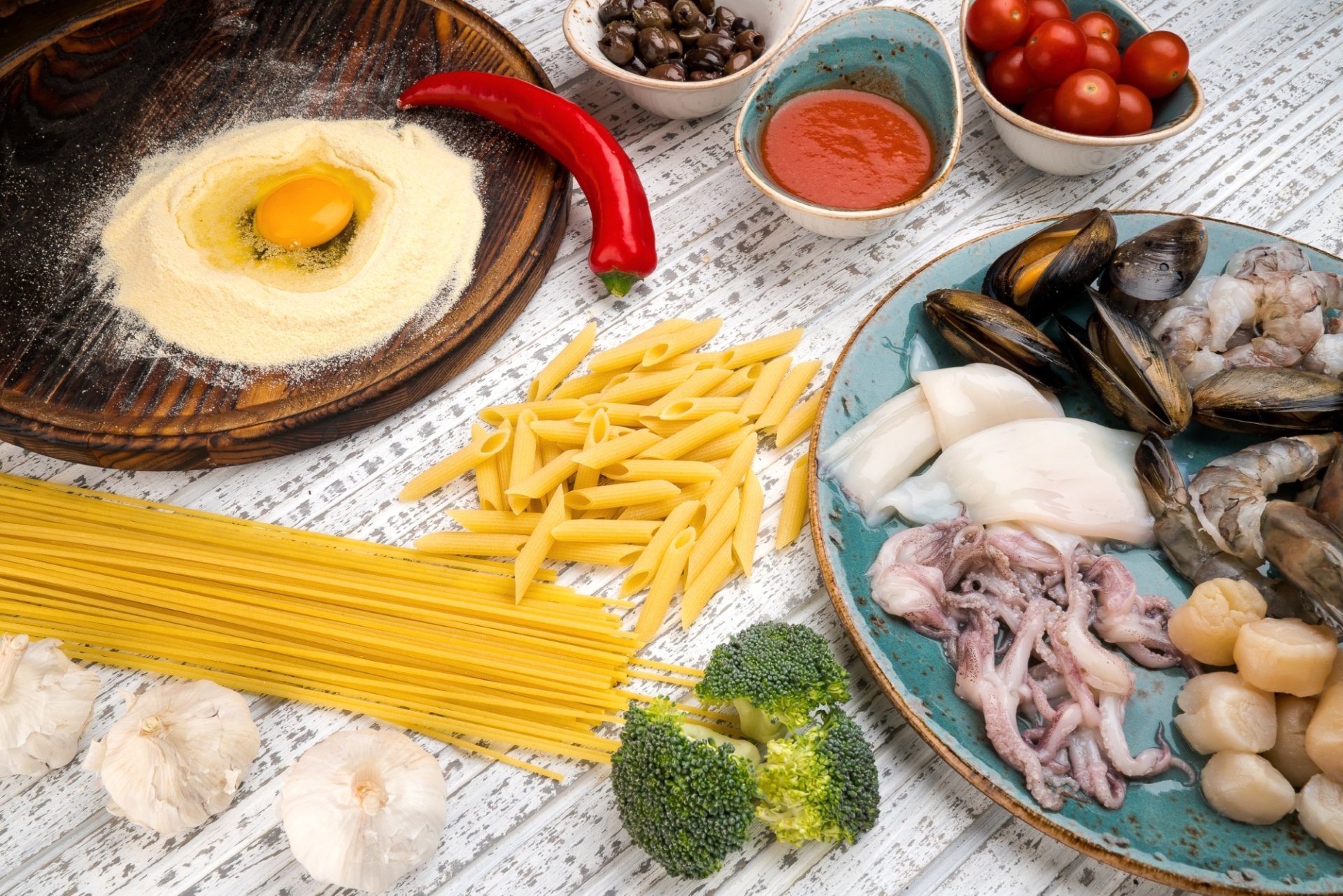 Download Egg Seafood Garlic Pasta Food Still Life HD Wallpaper