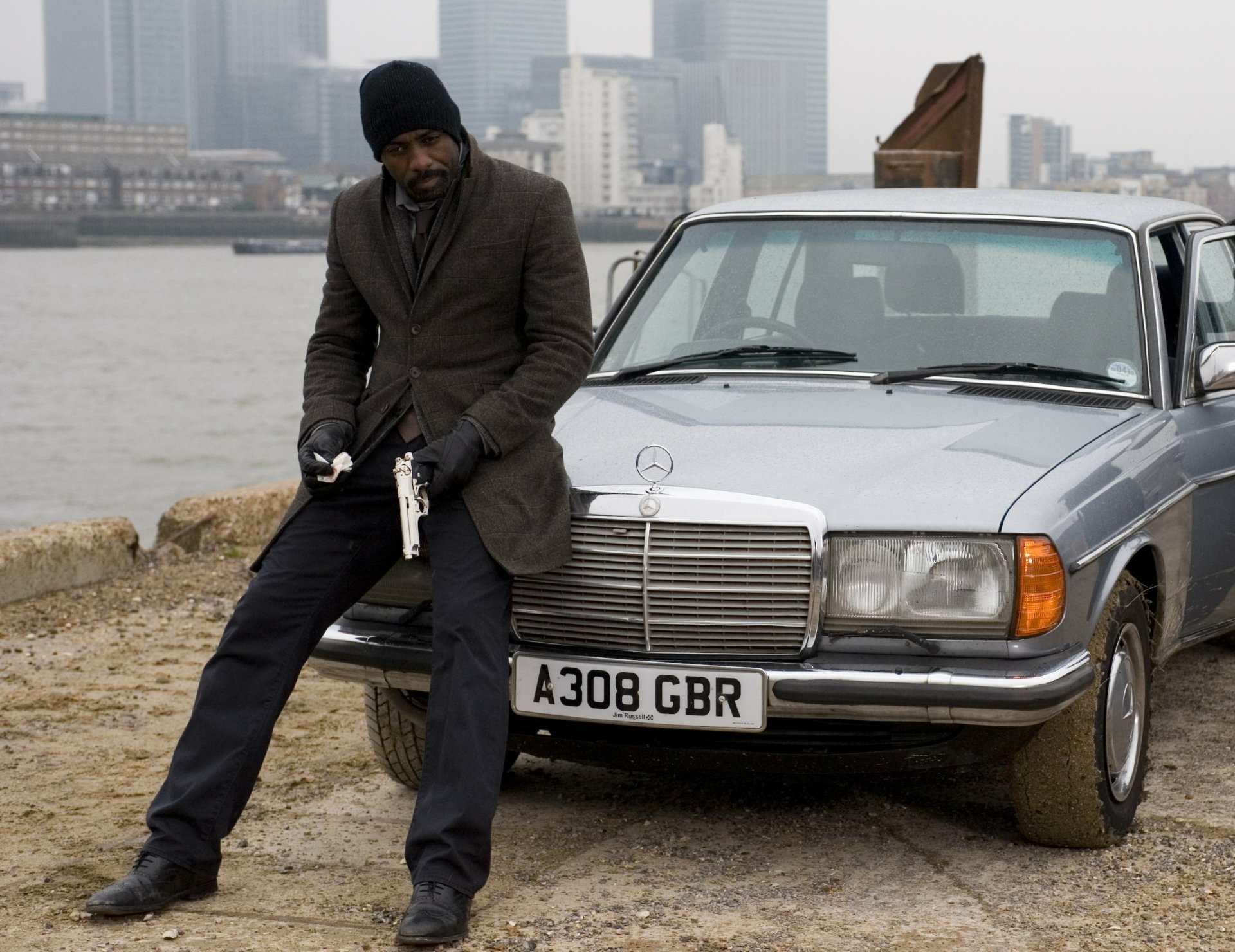 Download Mercedes Idris Elba Luther TV Show HD Wallpaper