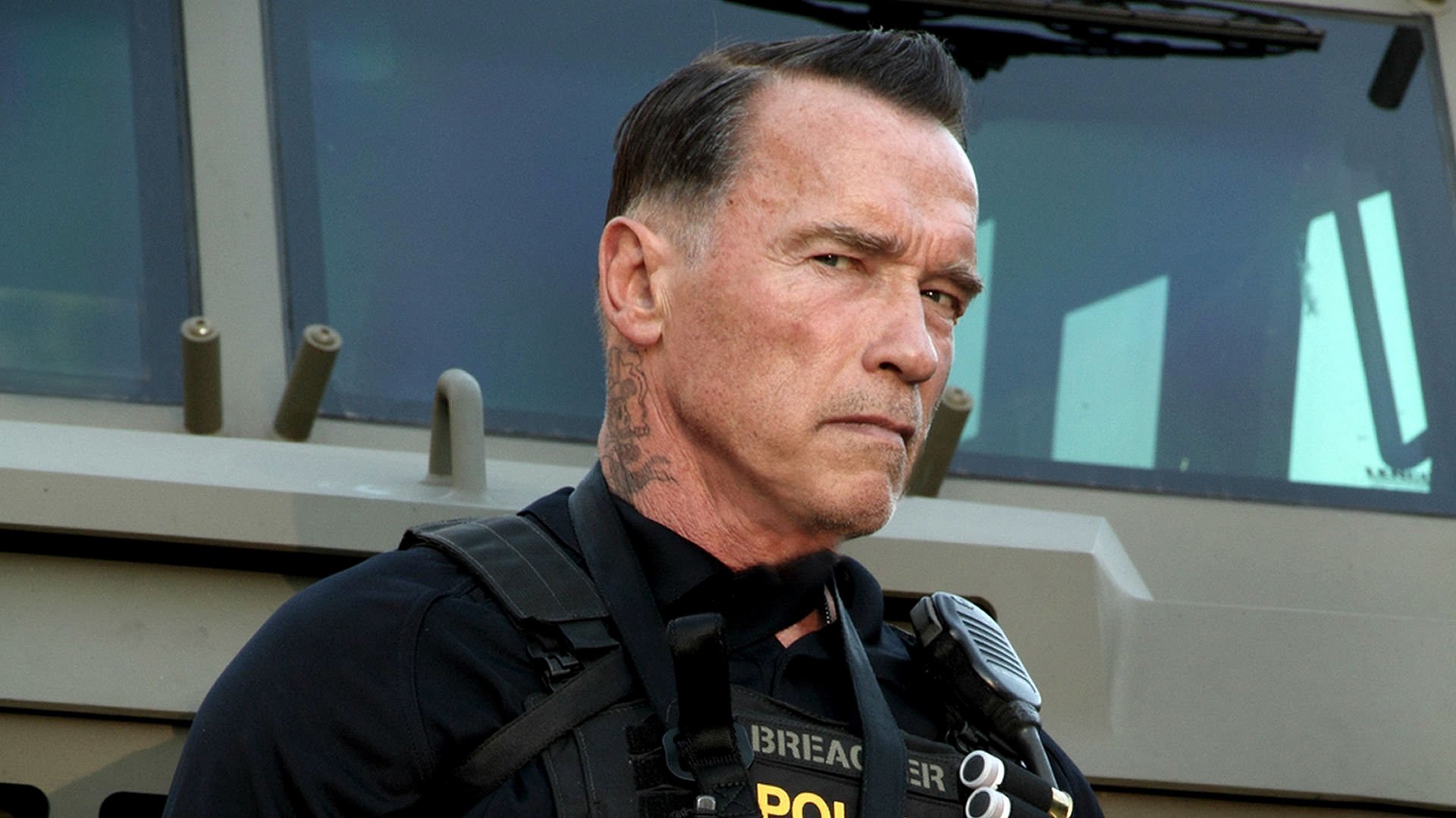 Download Arnold Schwarzenegger Movie Sabotage (2014) HD Wallpaper