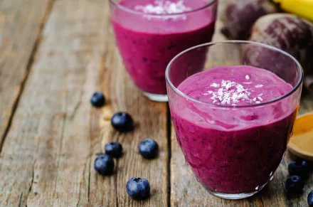  Healthy Berry-flaxseed smoothie