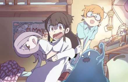 HD anime wallpaper featuring Atsuko Kagari, Lotte Yanson, and Sucy Manbavaran from Little Witch Academia in a lively, magical classroom setting.