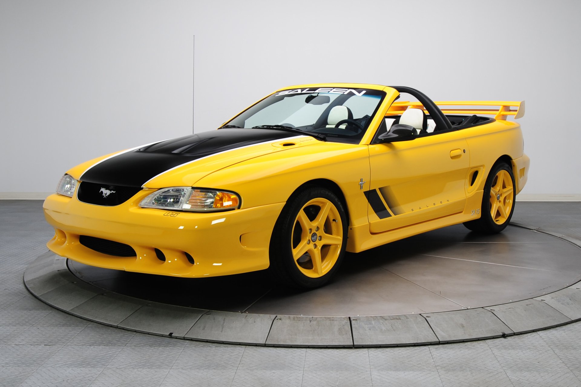 Download Saleen Ford Vehicle Ford Mustang HD Wallpaper