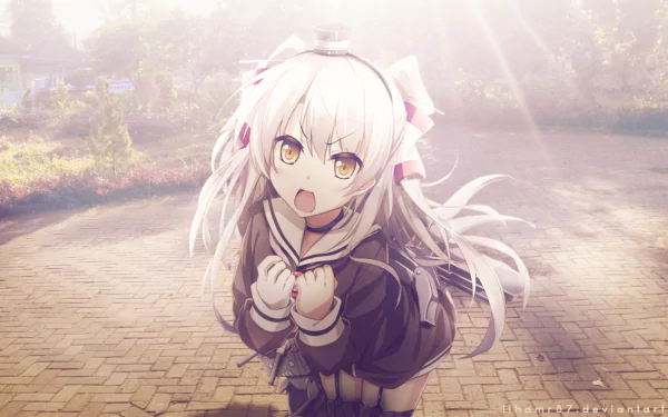 4K Ultra HD PC desktop wallpaper featuring Amatsukaze from Kantai Collection in anime style, with soft sunlight and a serene outdoor background.