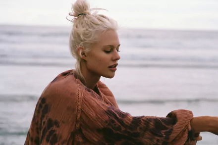 blonde model fashion woman Becca Hiller HD Desktop Wallpaper | Background Image