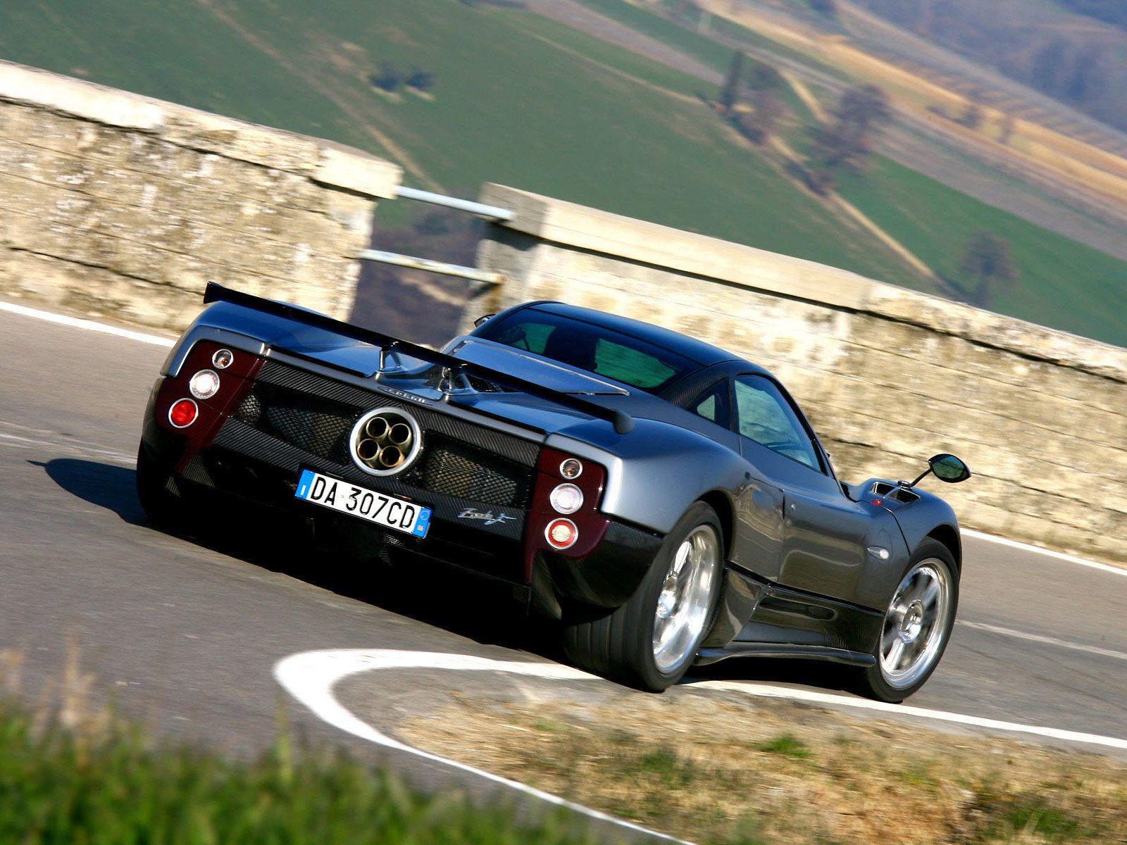 Download Car Supercar Pagani Pagani Zonda F Clubsport Vehicle Pagani Zonda Wallpaper