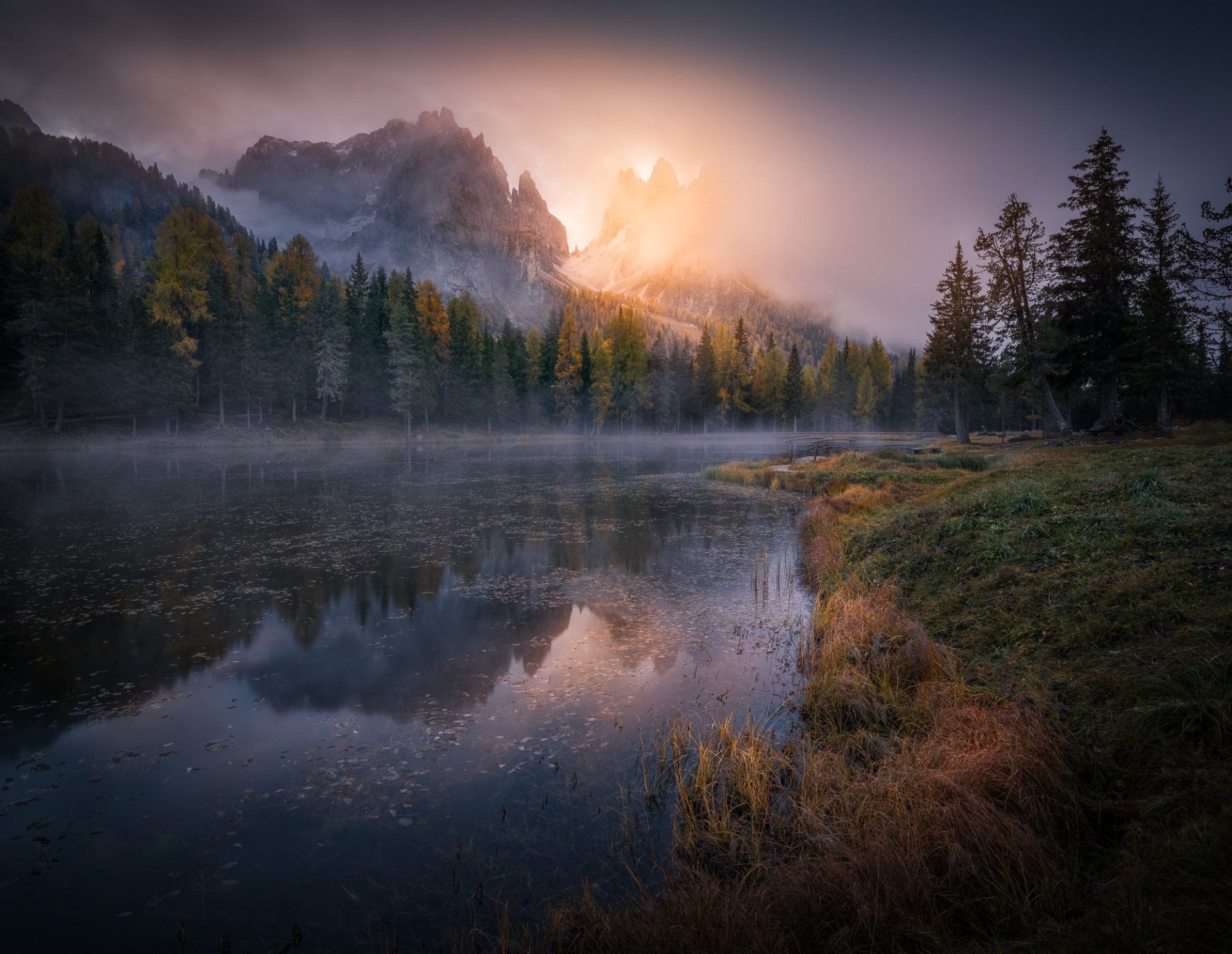 Misty Autumn Dawn Over Serene Lake and Forest Cliffs – HD Nature ...