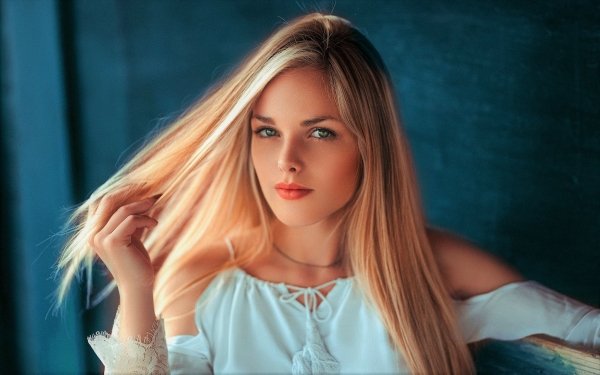 Women Model Blonde Green Eyes HD Wallpaper | Background Image