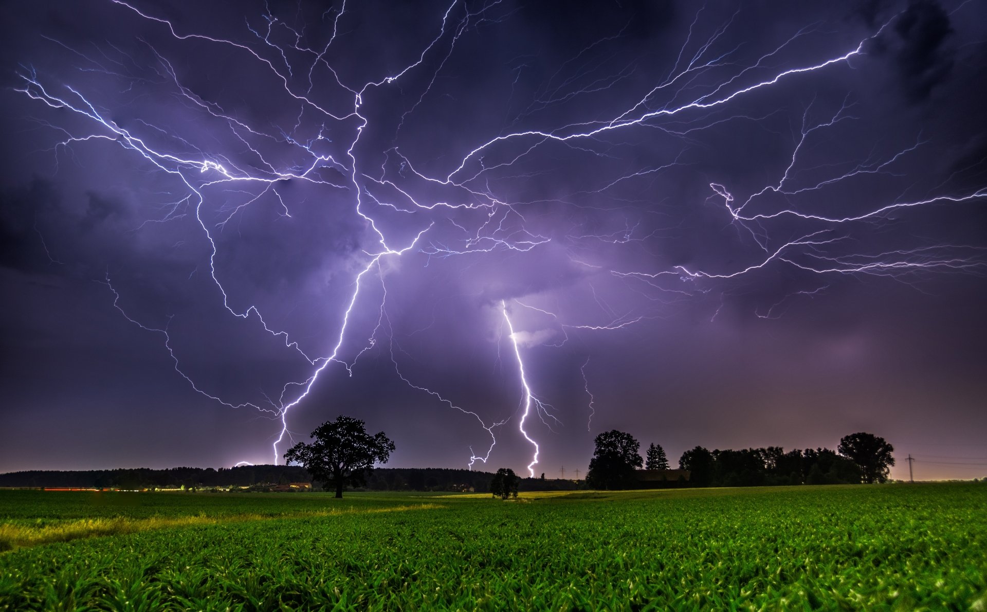 Lightning 4k Ultra HD Wallpaper.