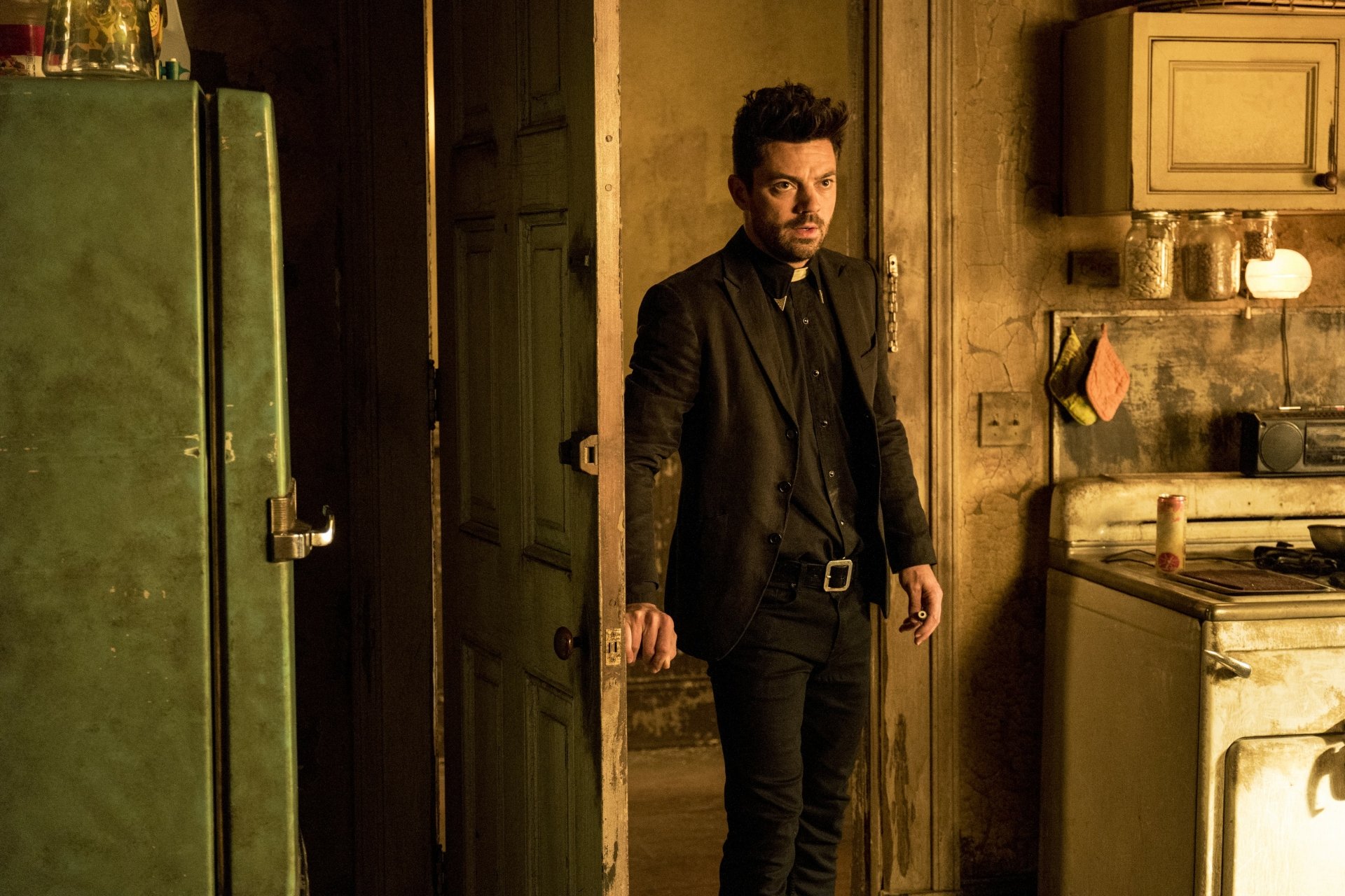 Download Jesse Custer Dominic Cooper TV Show Preacher 4k Ultra HD Wallpaper
