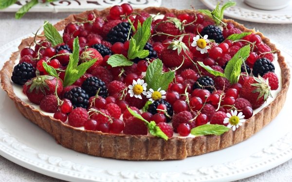 Food Pie Pastry Fruit Berry Currants Raspberry Blackberry HD Wallpaper | Background Image