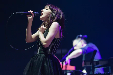 music CHVRCHES HD Desktop Wallpaper | Background Image