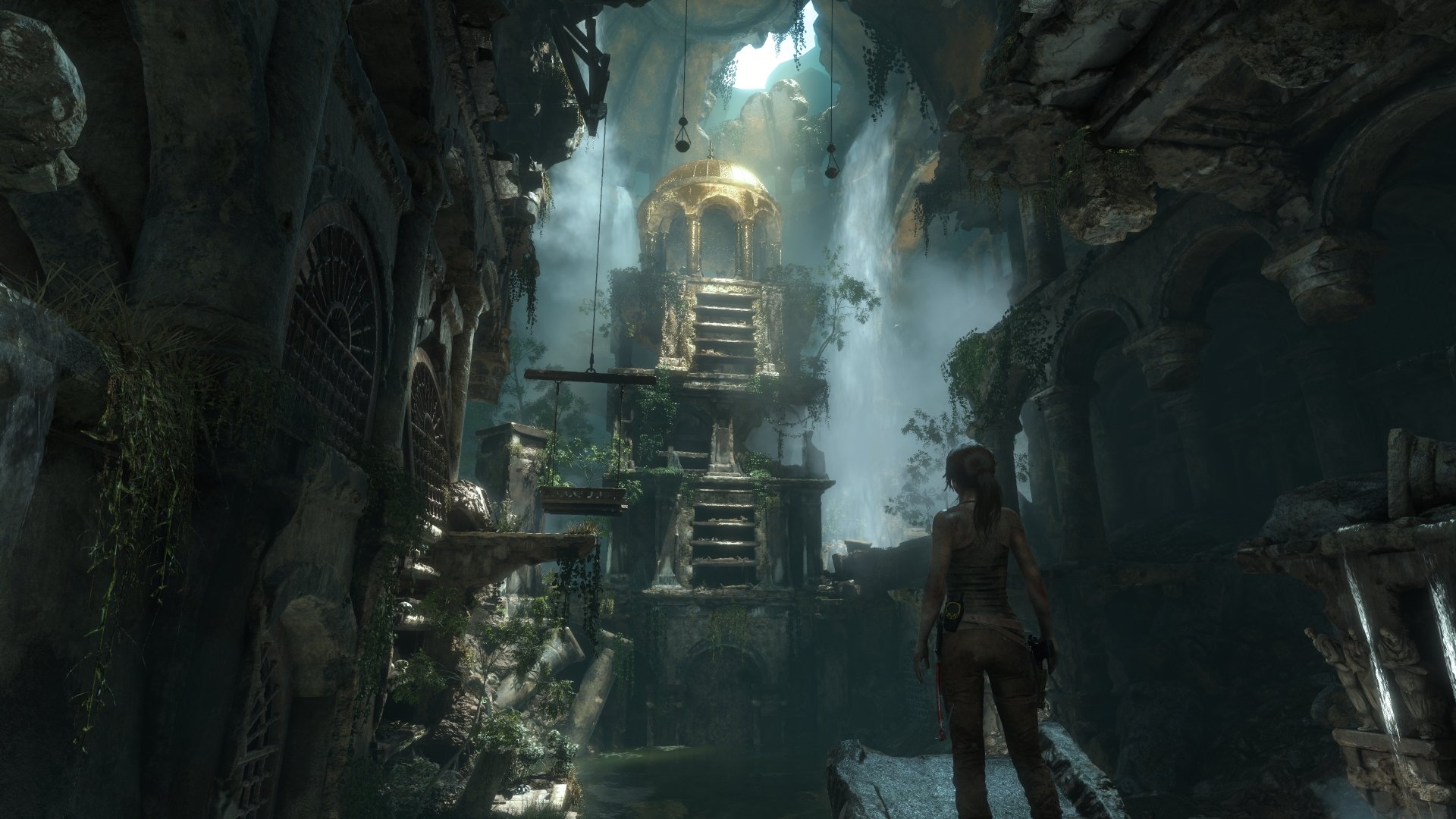 4K Ultra HD PC wallpaper from the video game Rise of the Tomb Raider, depicting the protagonist exploring a mysterious ancient temple interior.
