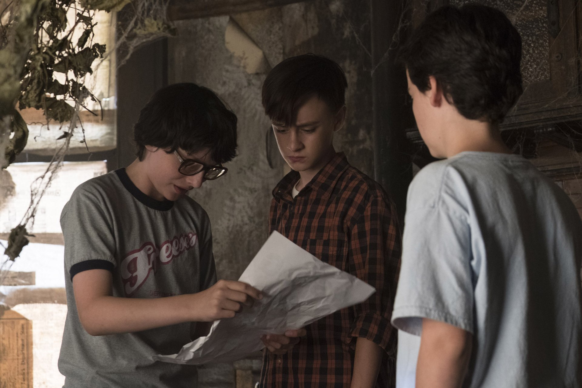 Download Jeremy Ray Taylor Finn Wolfhard Jack Dylan Grazer Movie It (2017) HD Wallpaper