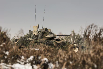 M2 Bradley military armored personnel carrier HD Desktop Wallpaper | Background Image