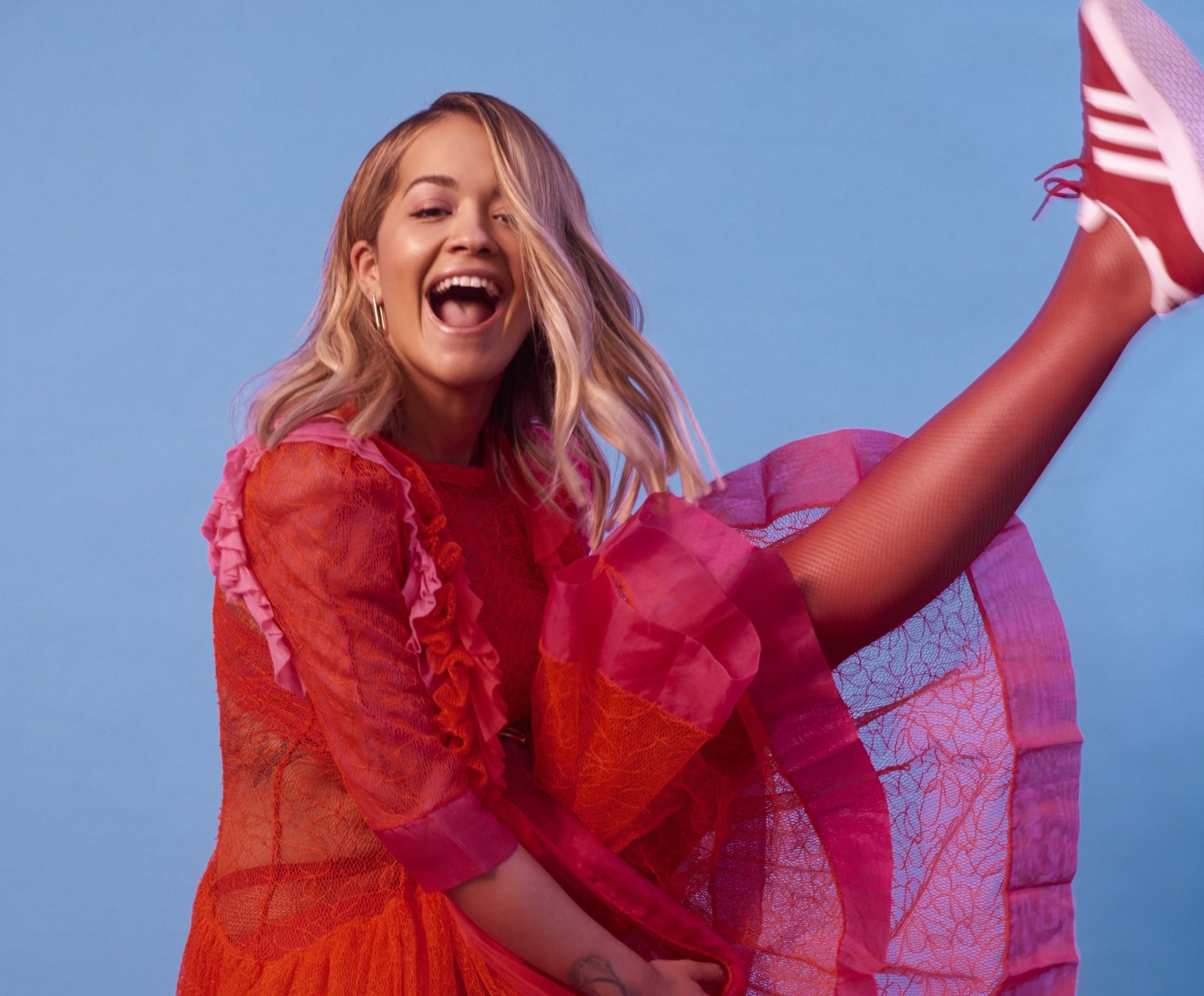 Download Smile Blonde Brown Eyes Singer Music Rita Ora HD Wallpaper