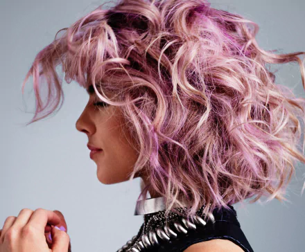 Celebrity Emily Bett Rickards HD Desktop Wallpaper | Background Image