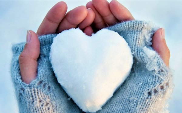 Photography Winter Snow Heart Heart-Shaped Hand HD Wallpaper | Background Image