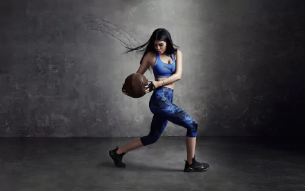  Kylie Jenner Workout