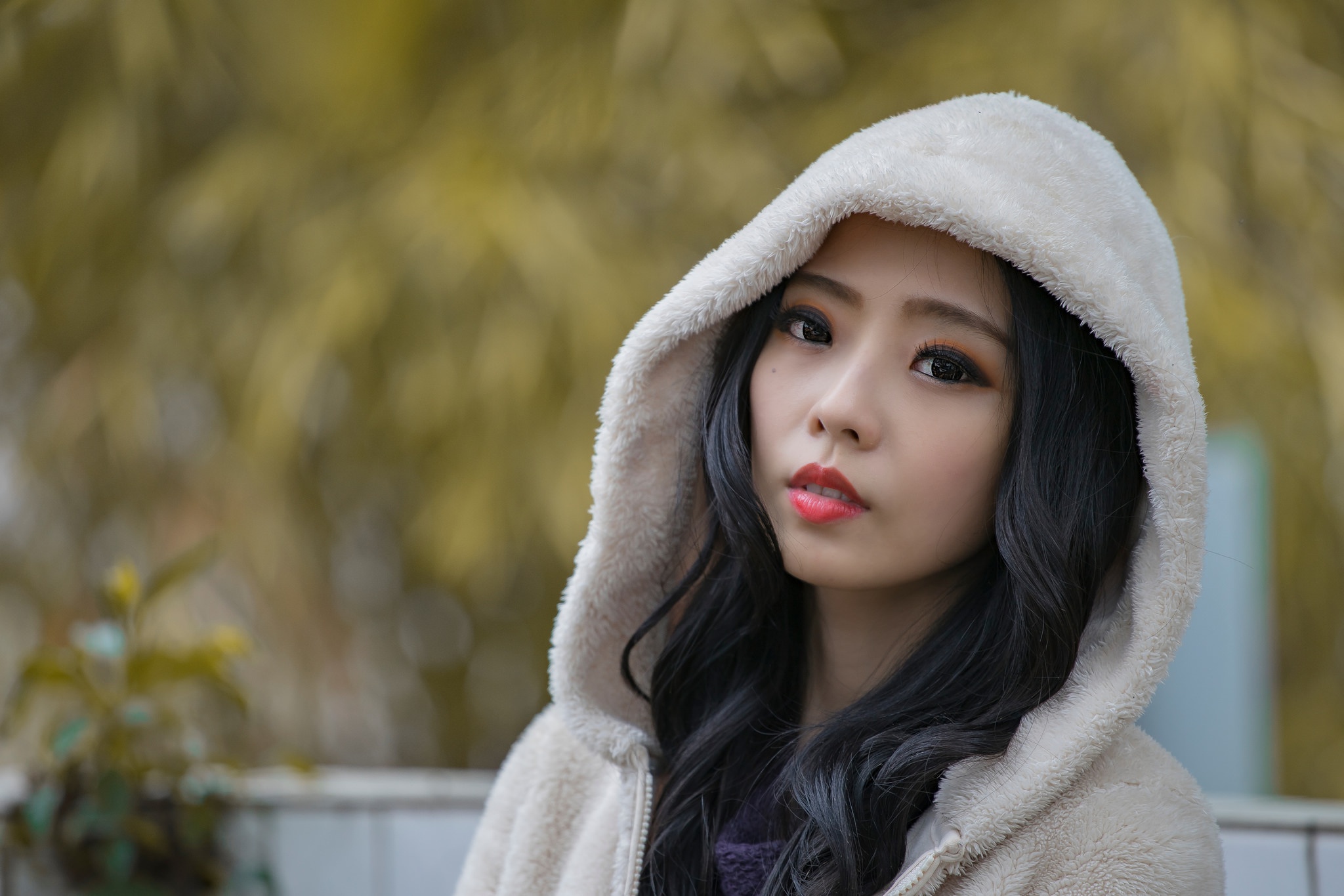 Download Depth Of Field Hood Lipstick Black Hair Model Woman Asian Hd