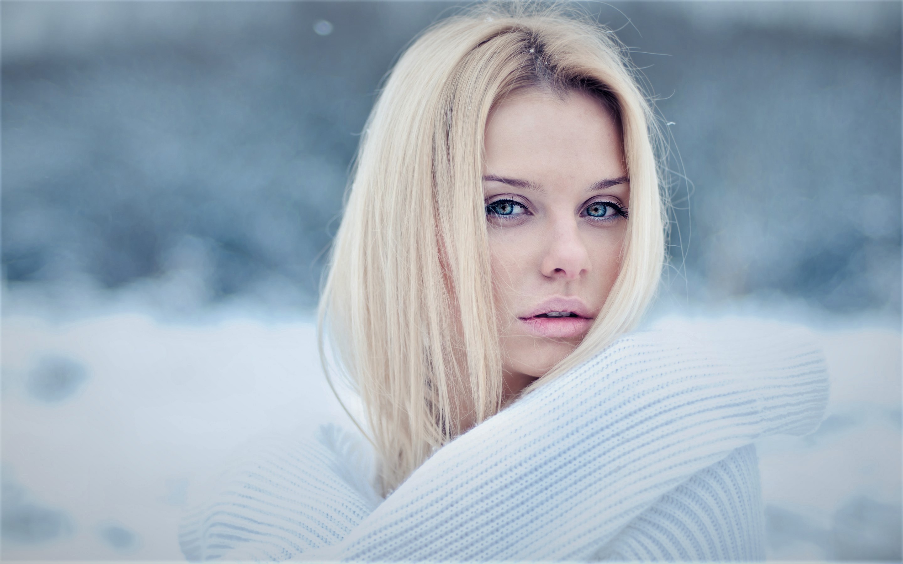 Download Blue Eyes Winter Blonde Woman Model HD Wallpaper