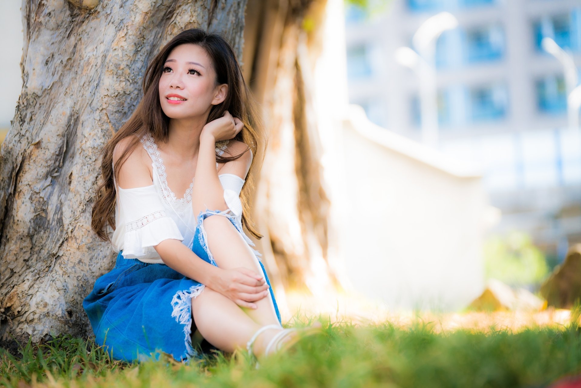 Download Lipstick Brown Eyes Depth Of Field Smile Long Hair Brunette ...