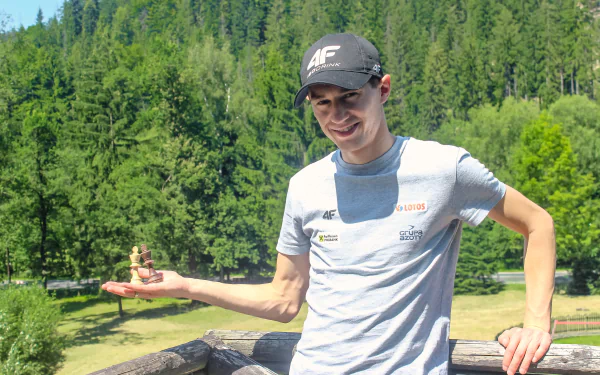 Kamil Stoch Sports HD Desktop Wallpaper | Background Image