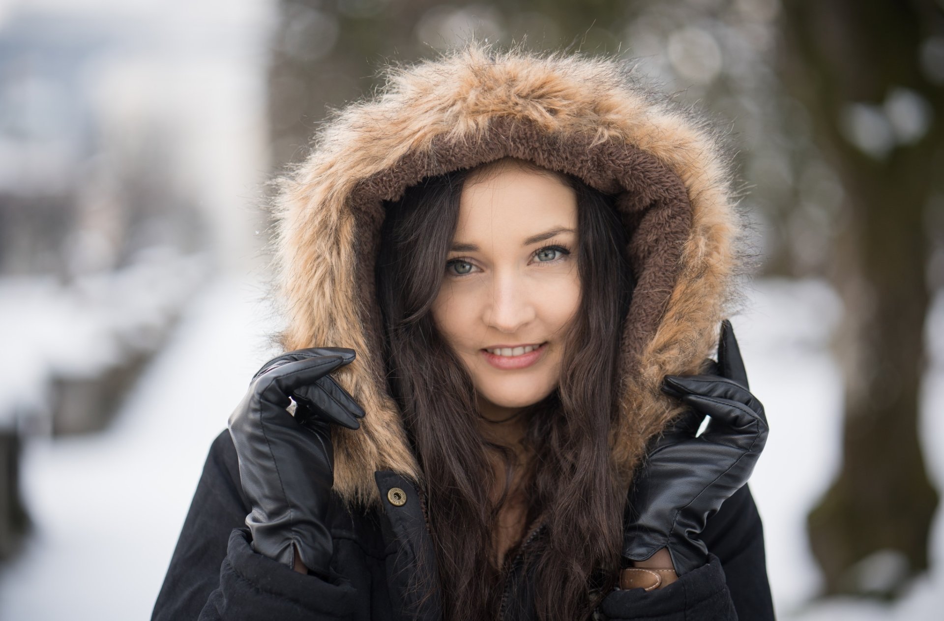 Download Depth Of Field Brunette Blue Eyes Face Smile Hood Woman Model ...