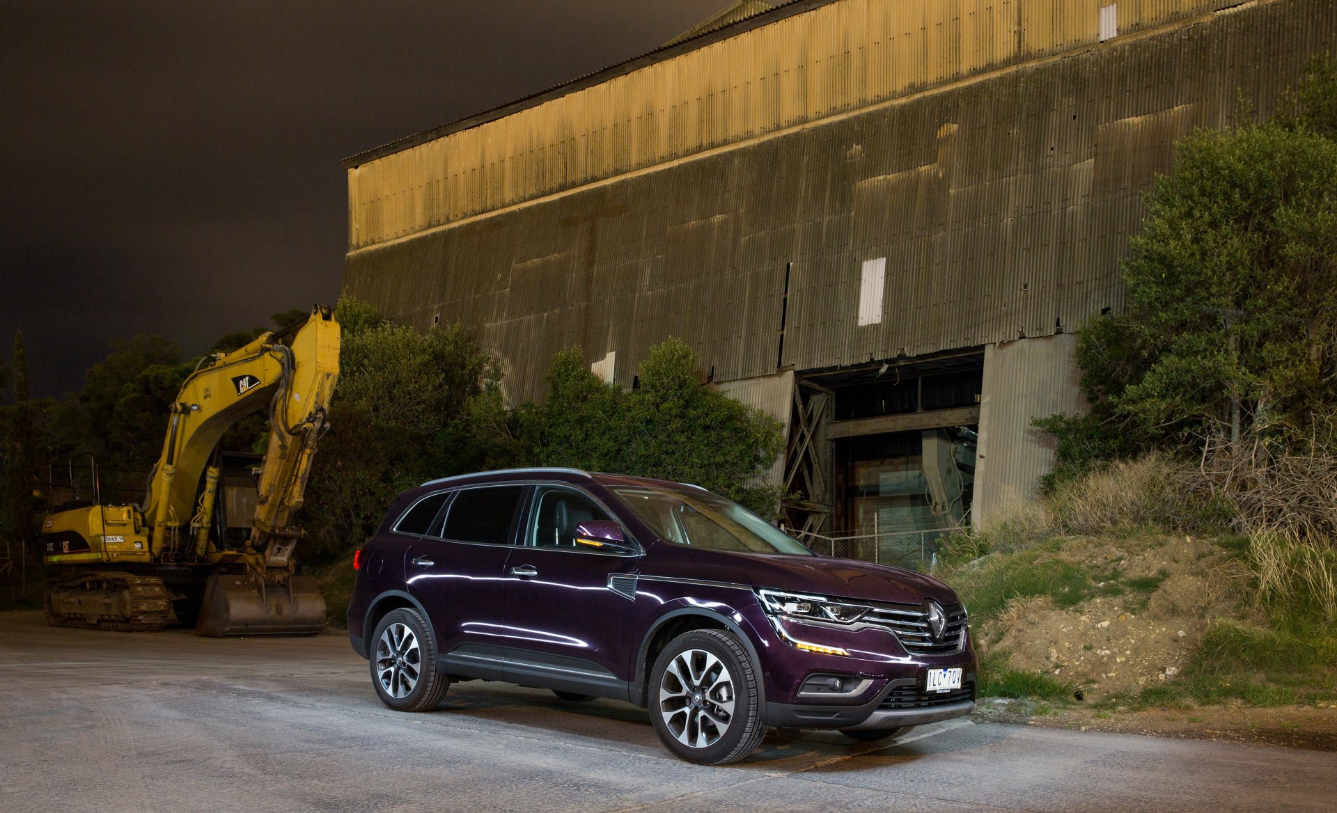 Download Purple Car SUV Car Renault Vehicle Renault Koleos HD Wallpaper