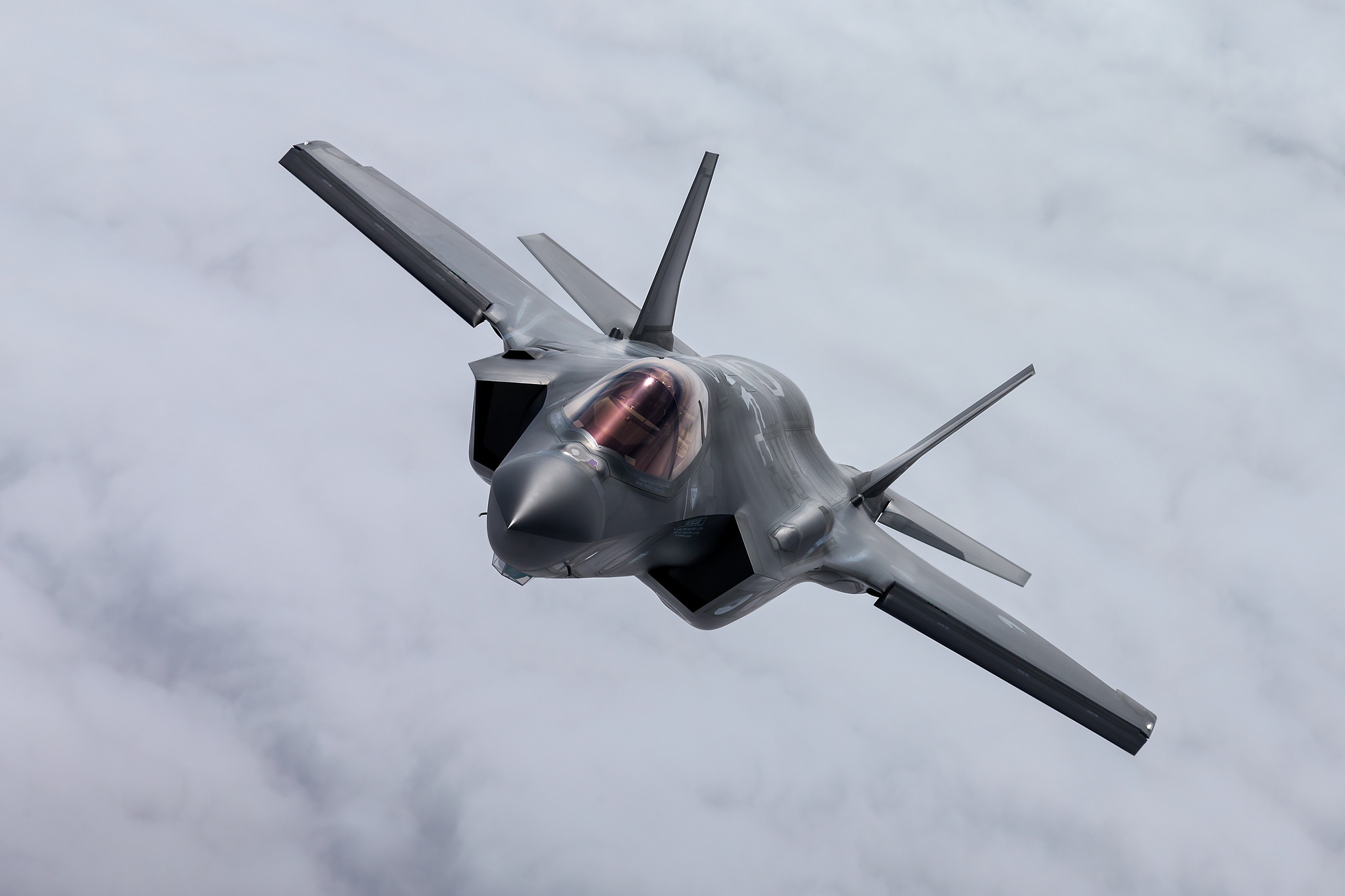 F 35 lightning ii. F 35 Lightning 2. Истребитель-бомбардировщик - Lockheed Martin f-35 Lightning II. Lockheed Martin f-35. F35 Lightning II 4k.