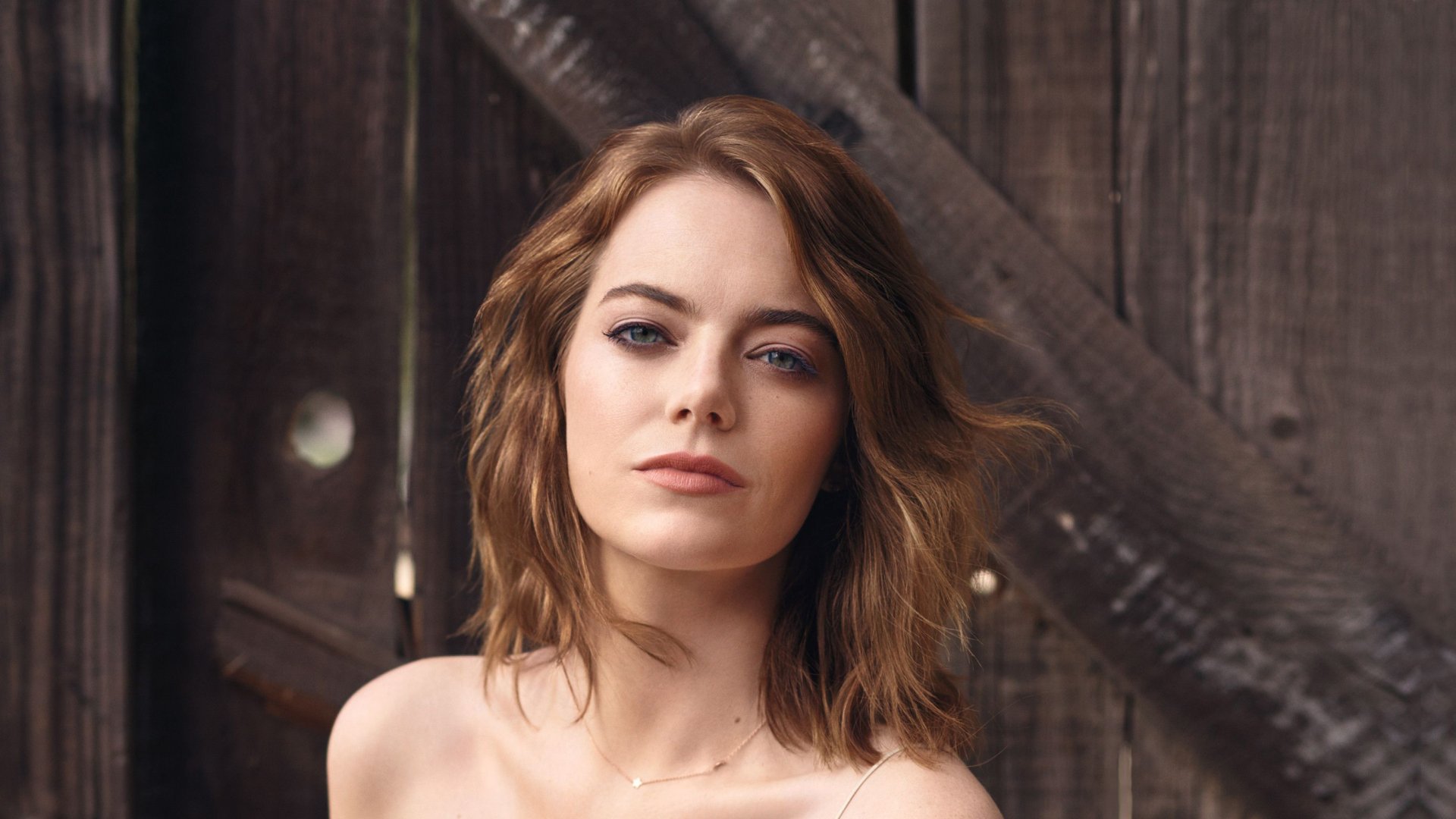 Download American Redhead Actress Celebrity Emma Stone Hd Wallpaper