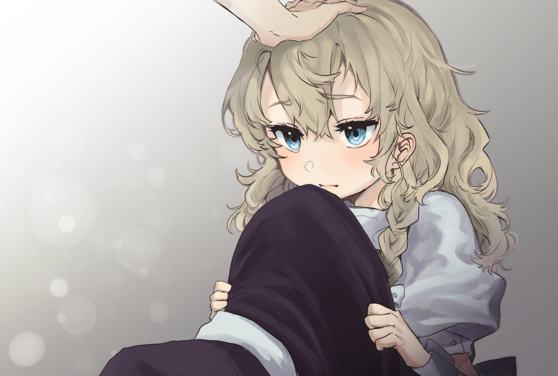 Marisa Kirisame (Touhou) anime 2K Quad HD PC desktop wallpaper: wistful Marisa curled up hugging her knees, soft lighting and muted gray background.