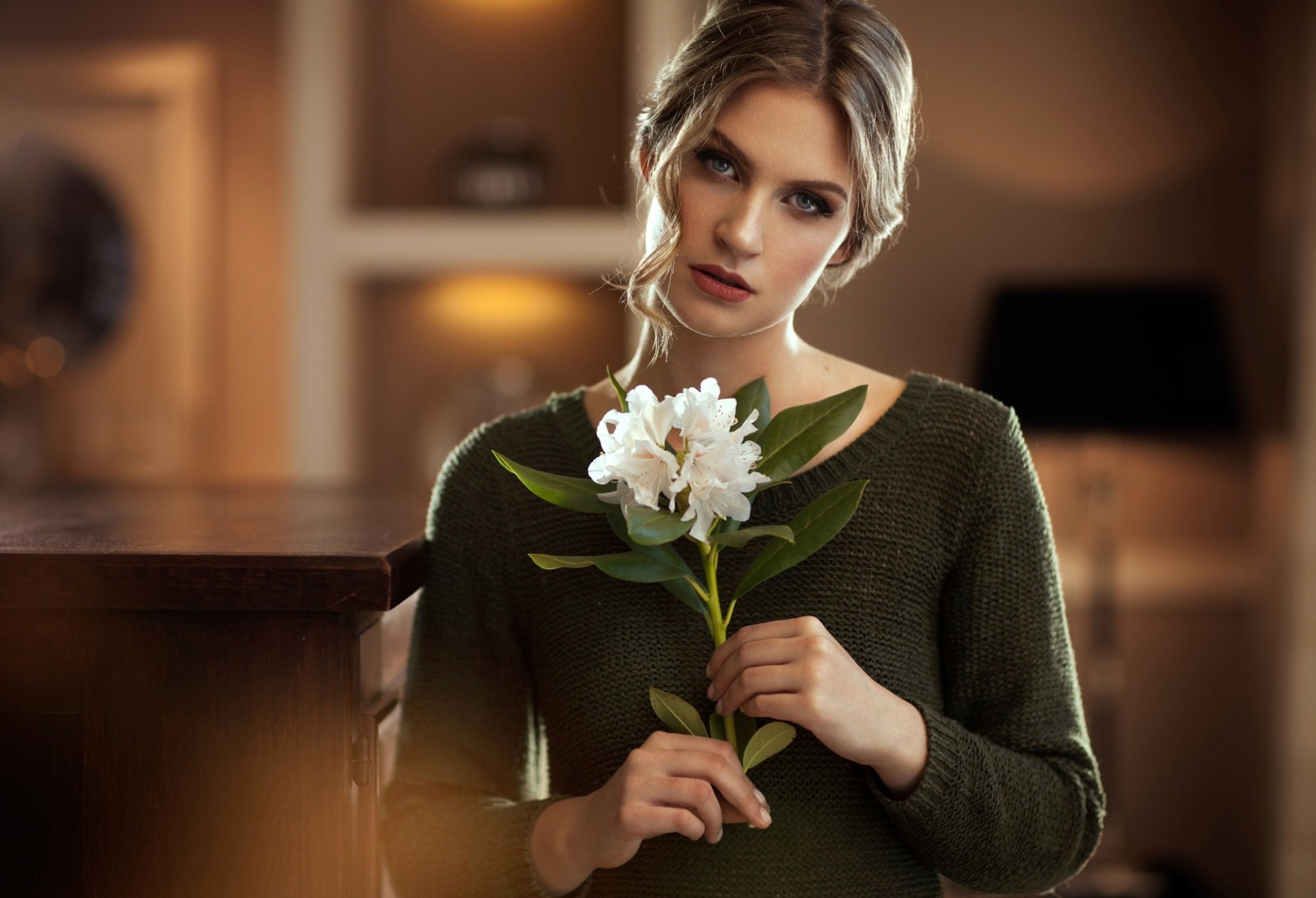 Download Lipstick Blue Eyes White Flower Woman Model HD Wallpaper by Maarten Quaadvliet