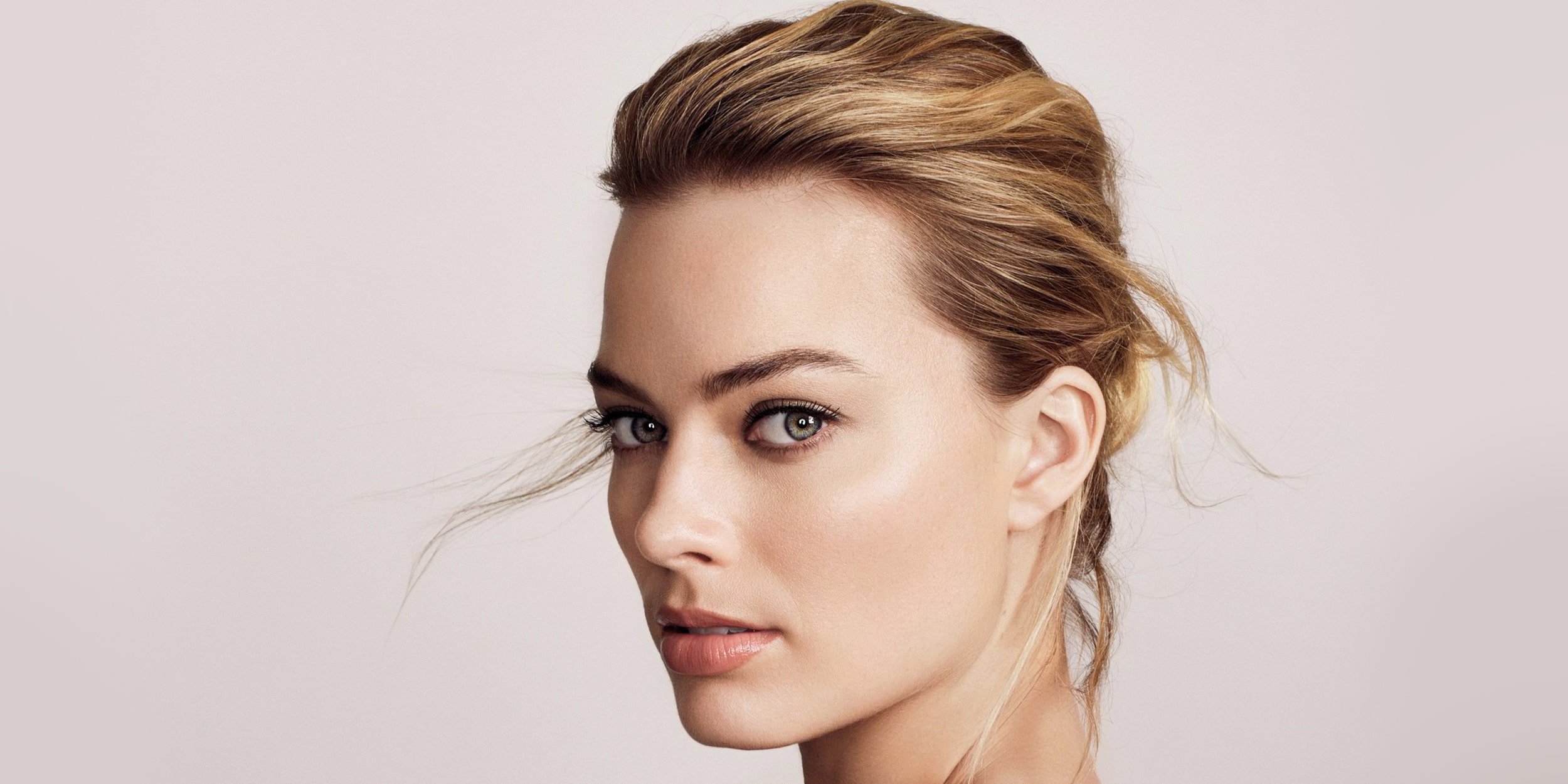 Download Australian Blonde Face Actress Celebrity Margot Robbie Hd