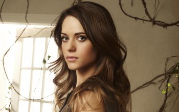 10 Lyndsy Fonseca Hd Oboi Fony