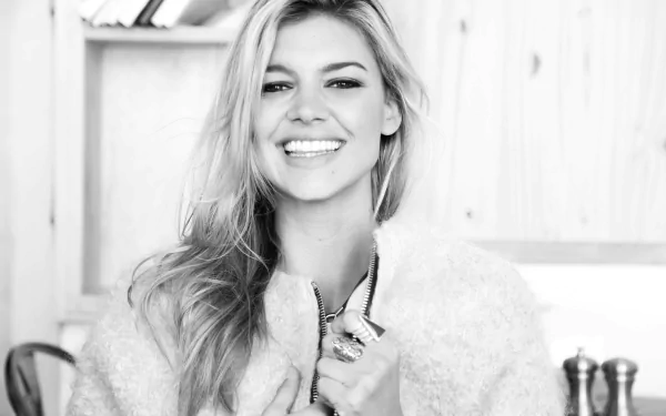 Black & White smile American actress Celebrity Kelly Rohrbach HD Desktop Wallpaper | Background Image