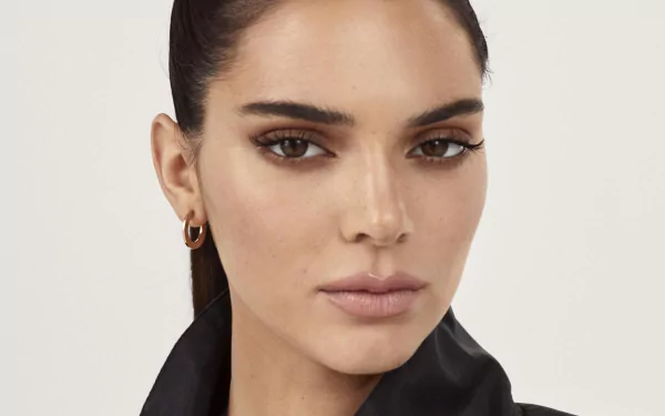 Celebrity Kendall Jenner HD Desktop Wallpaper | Background Image